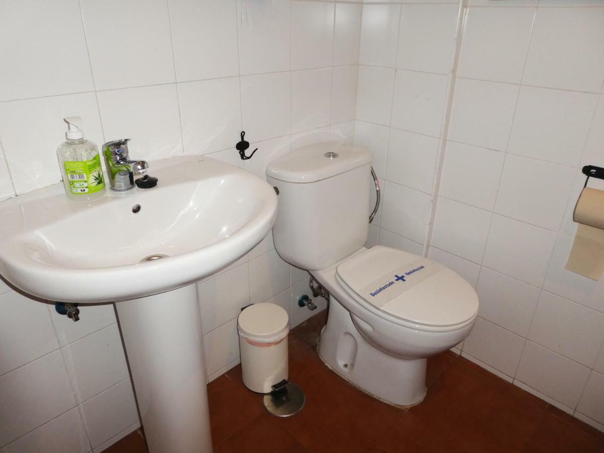 Apartamentos Nahira Suites 3000 Granada Luaran gambar