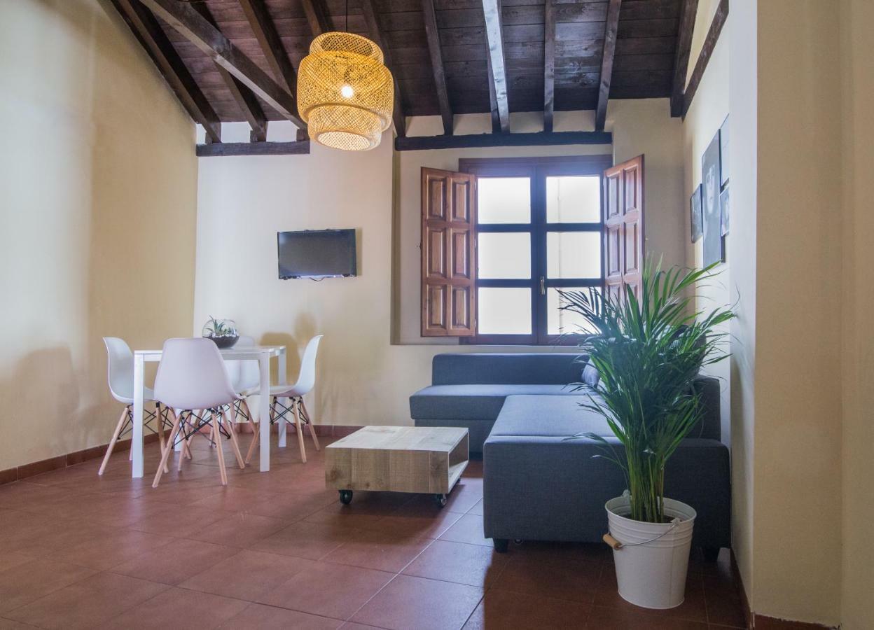 Apartamentos Nahira Suites 3000 Granada Luaran gambar