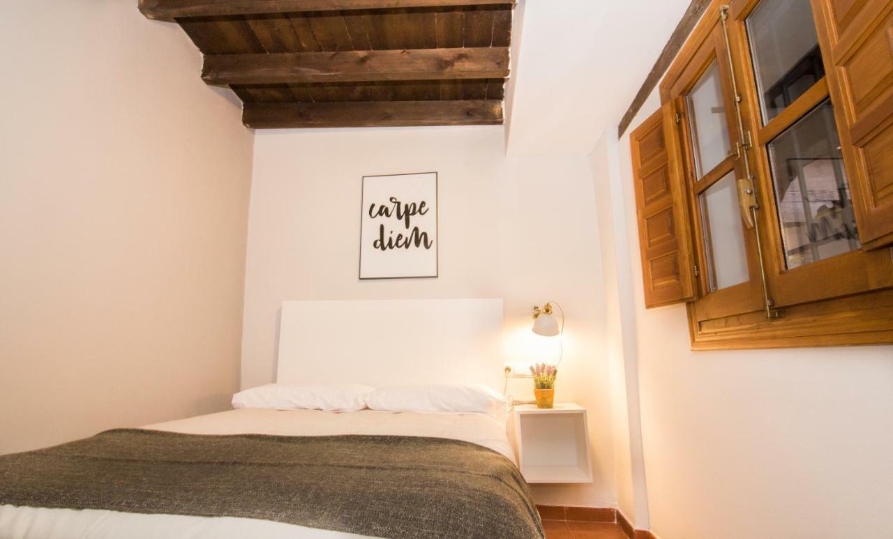Apartamentos Nahira Suites 3000 Granada Luaran gambar